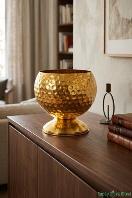 Metal Dekoratif Darbeli Küre Saksı 15 cm Altın - 3