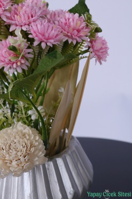 Gümüş Beton Saksıda Yapay Tomurcuklu Krizantem Tanzimi 28 cm Açık Pembe - 3