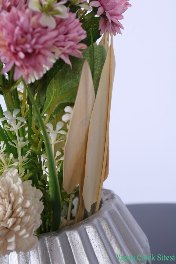 Gümüş Beton Saksıda Yapay Tomurcuklu Krizantem Tanzimi 28 cm Pembe - 4
