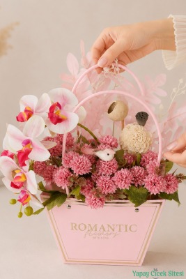 Yapay Çiçekli Romantic Çantalı Aranjman Model 40 - Yapay Çiçek Sitesi
