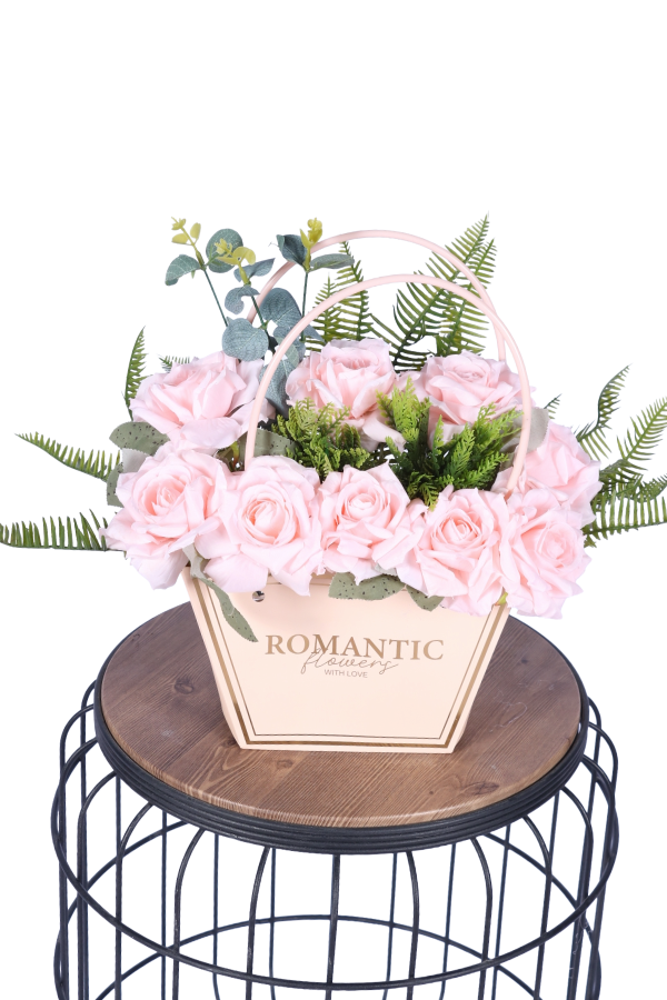 Yapay Çiçekli Romantic Çantalı Aranjman Model 19 - 1